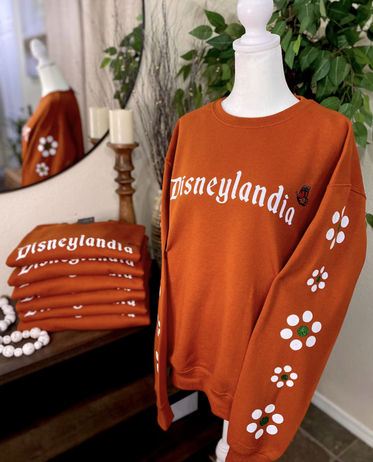 Capulineado Disneylandia Sweatshirt